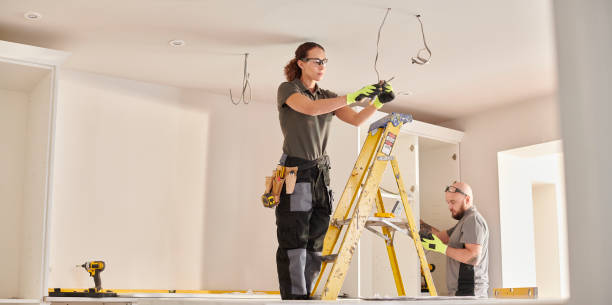 Best Affordable Emergency Electrician  in Van Buren, MO